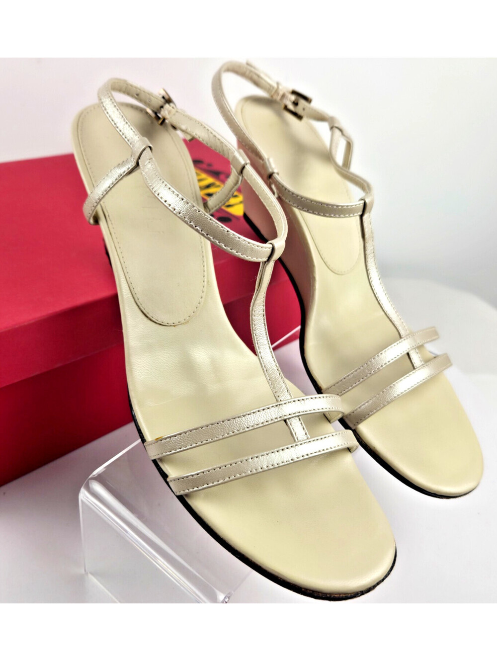 VANELi Qamar Pearl Nappa Leather T Strap Sandals Womens 8N Gold Beige Box